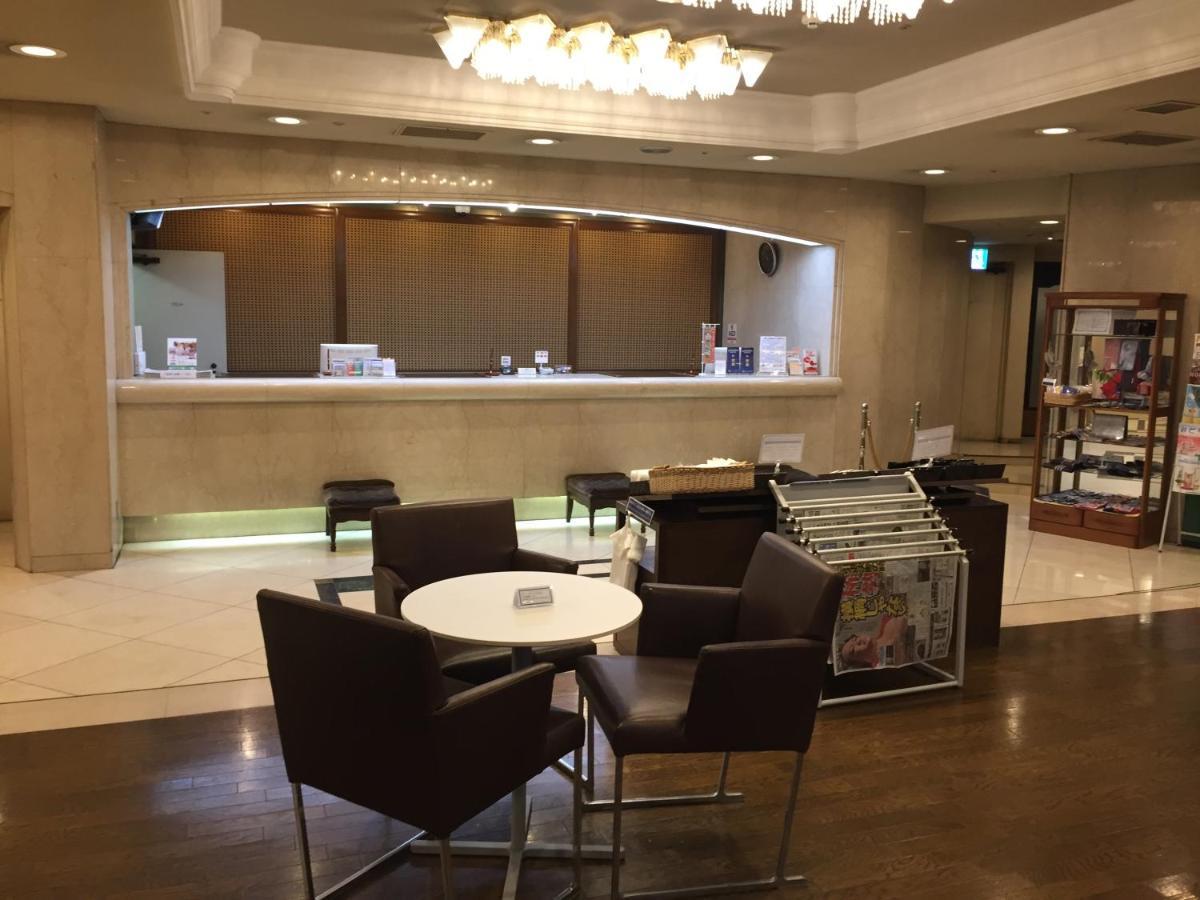Yokohama Mandarin Hotel Bagian luar foto