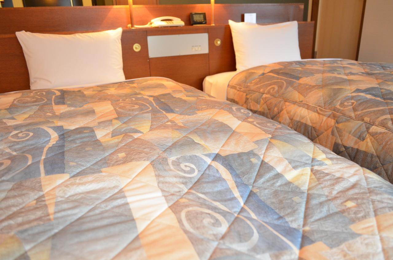 Yokohama Mandarin Hotel Bagian luar foto