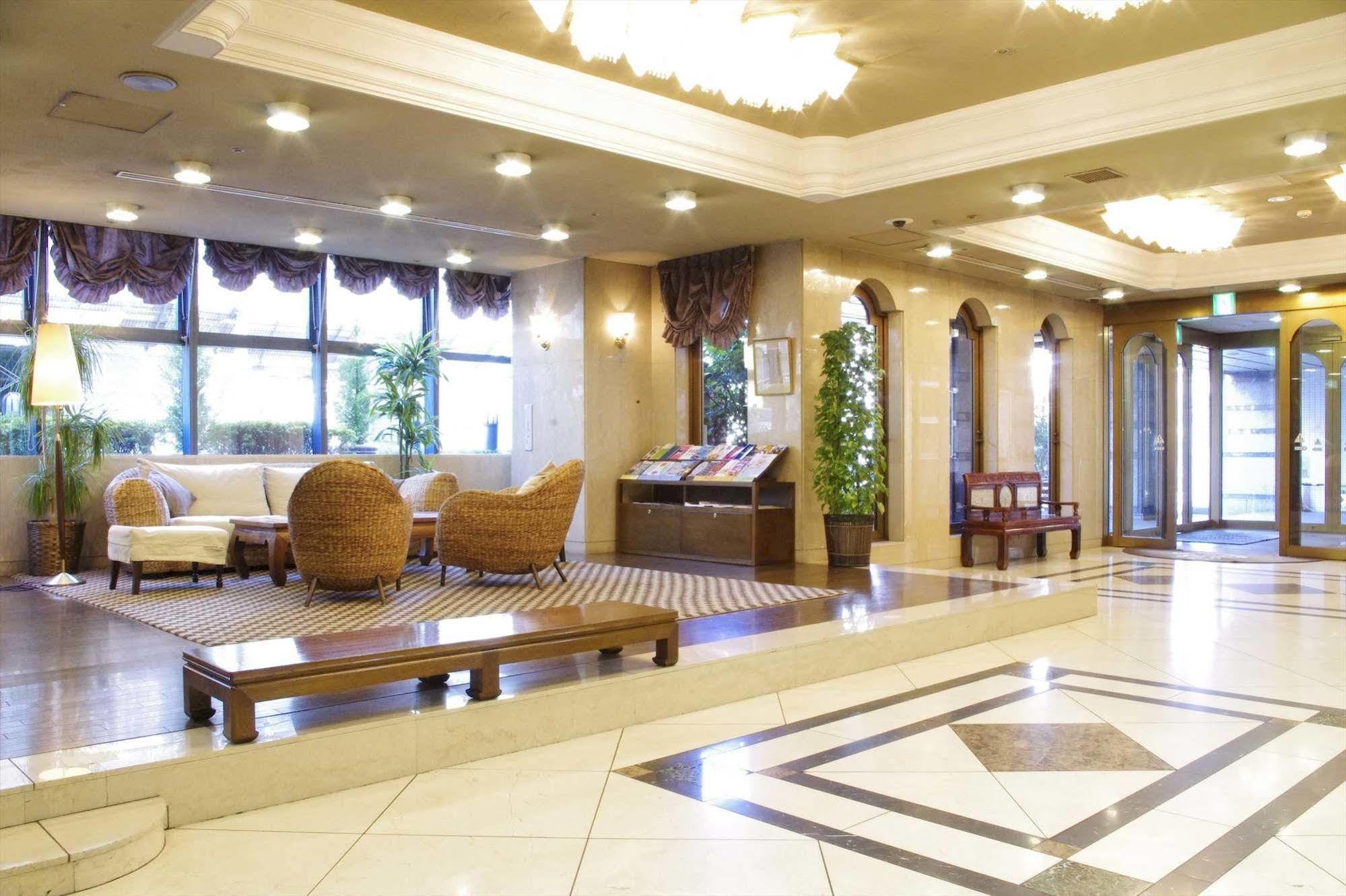 Yokohama Mandarin Hotel Bagian luar foto